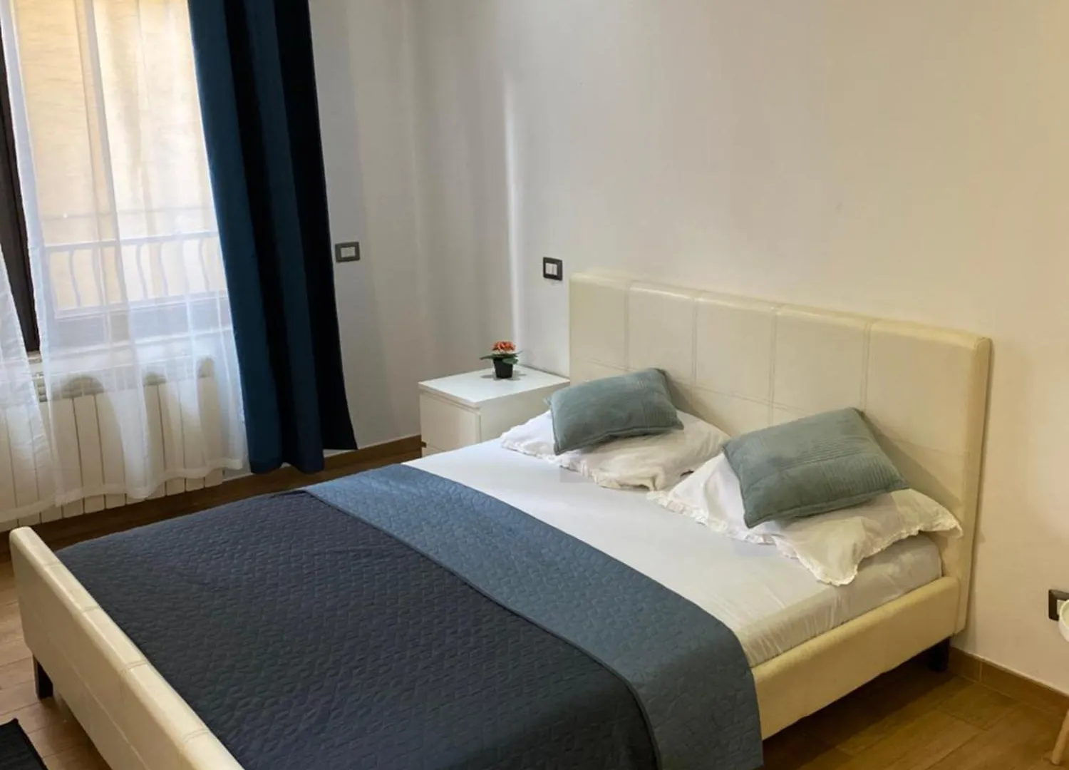 Royal Suite Unirii-2 Bdr Apartment Bucureşti